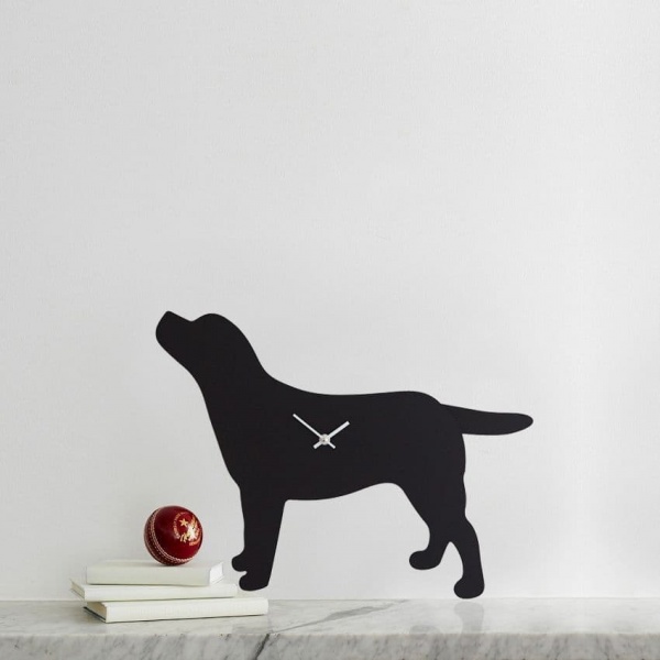 BLACK LABRADOR CLOCK WITH WAGGING TAIL