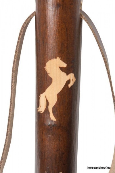 Classic Canes Chestnut Hiking Staff With Horse Carved Motif