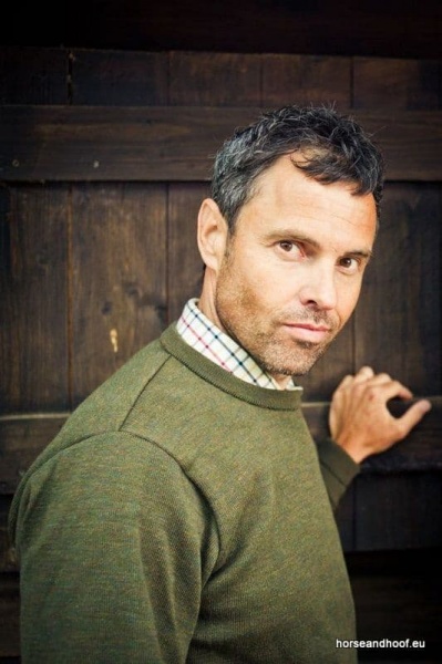 Lansdown Country Light Weight Crew Neck Shooting Jumper Without Patches - Forest Green.