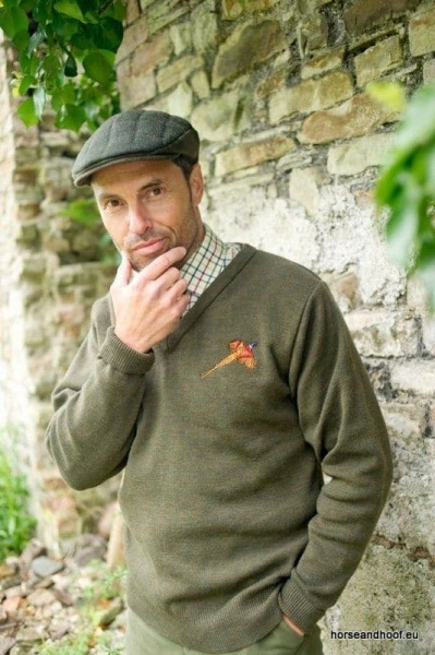 Lansdown Country Light Weight V-Neck Shooting Jumper Without Patches - Forest Green.