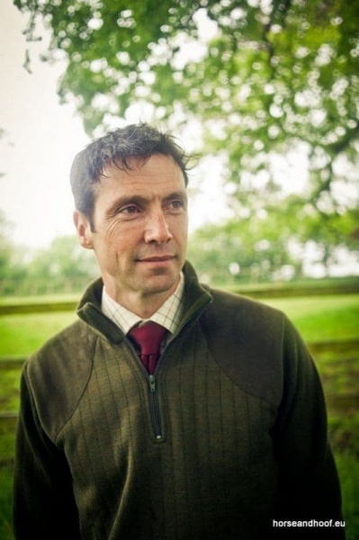 Lansdown Country Medium Weight Zip Neck Shooting Jumper With Patches - Forest Green.