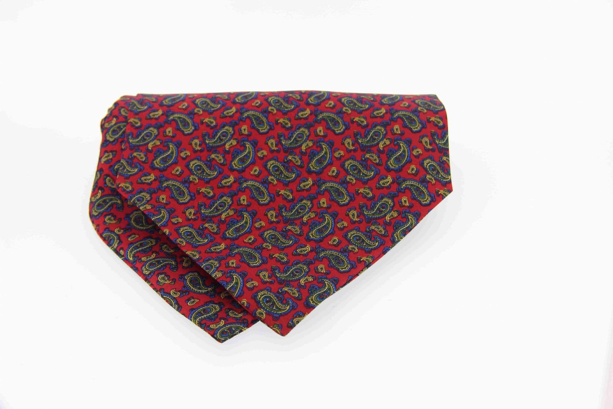 Soprano Paisley Small Red Silk Country Cravat