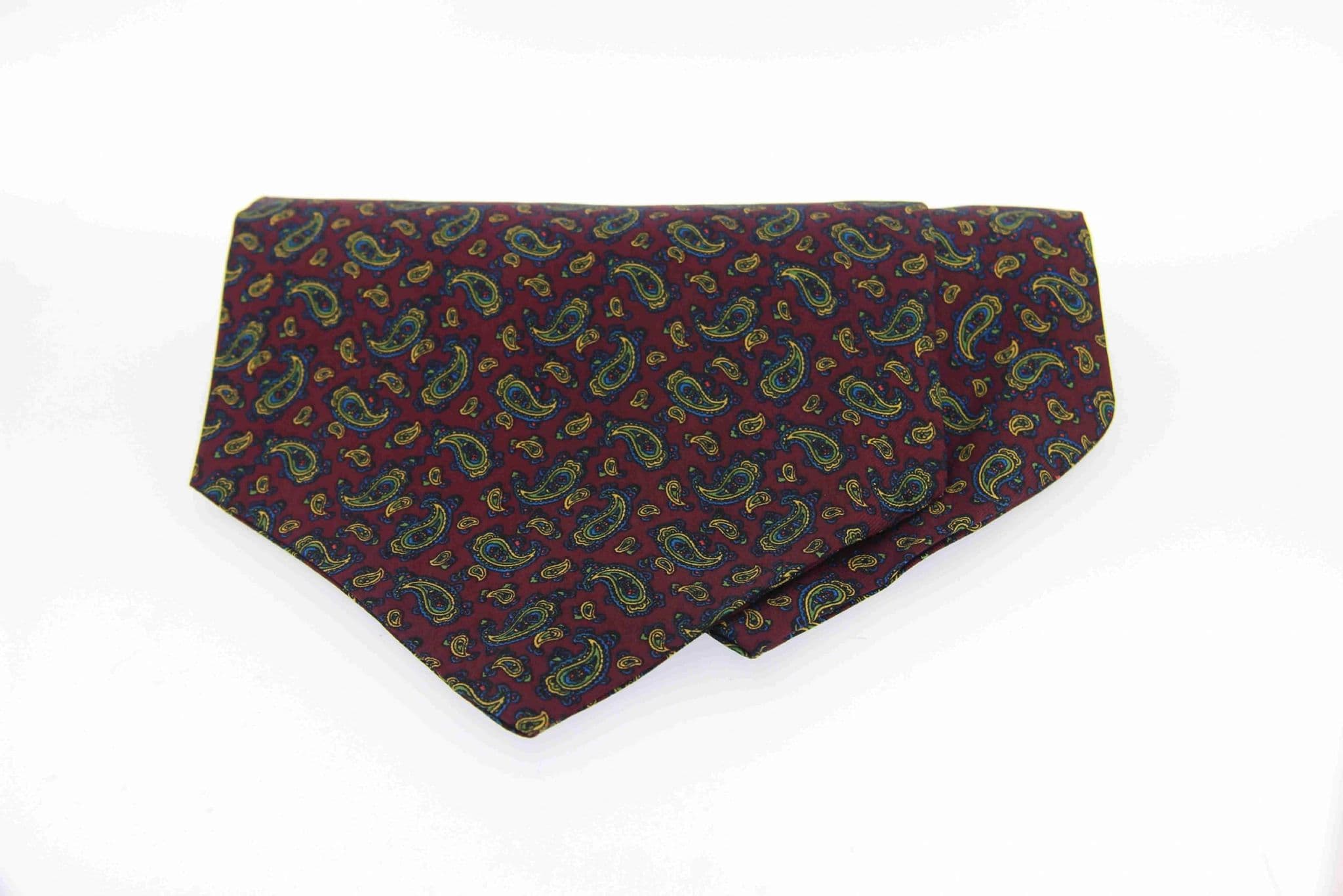 Soprano Paisley Small Wine Silk Country Cravat