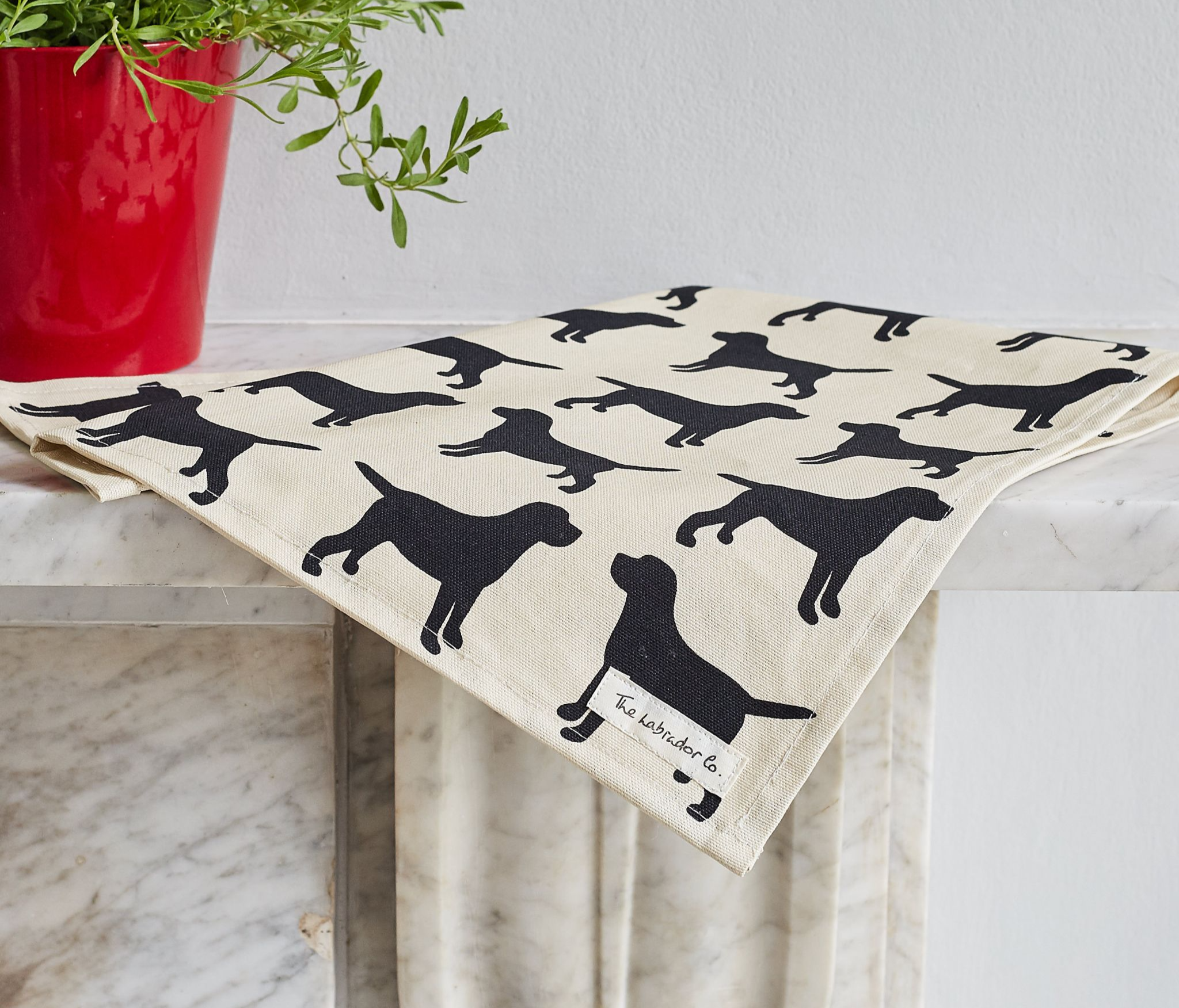 The Labrador Company Dog Print Tea Towel - Black Labrador