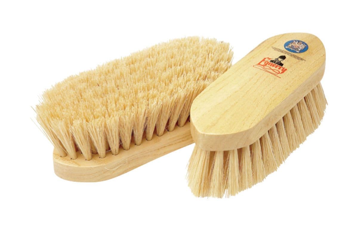 Vale Brothers Equerry Wooden Dandy Brush - Mexican Fibre