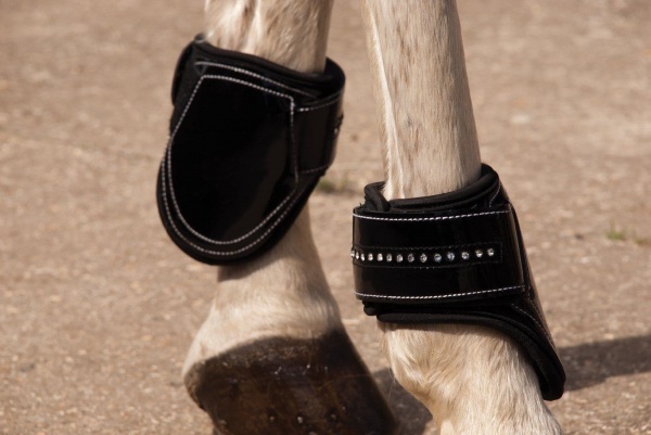 Rhinegold Patent Tendon & Fetlock Boot Set With 'Crystals'