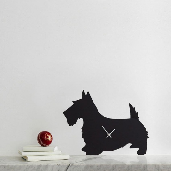 SCOTTIE CLOCK WITH WAGGING TAIL