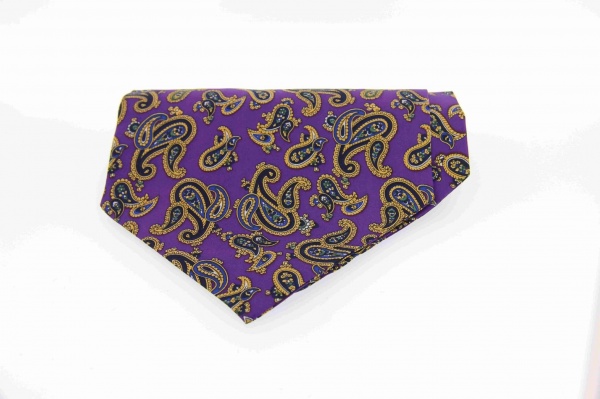 Soprano Paisley Purple Silk Country Cravat