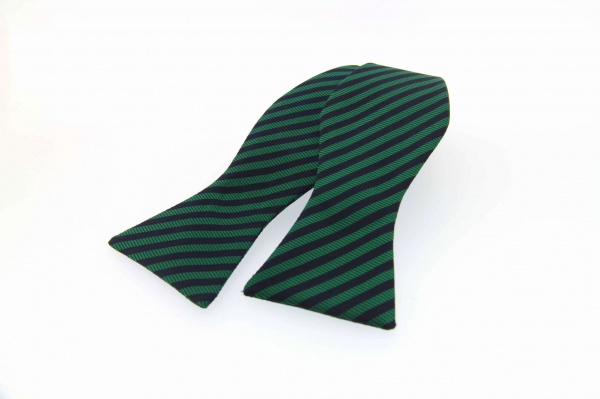 Soprano Woven Self-Tied Green Striped Country Silk Bow Tie