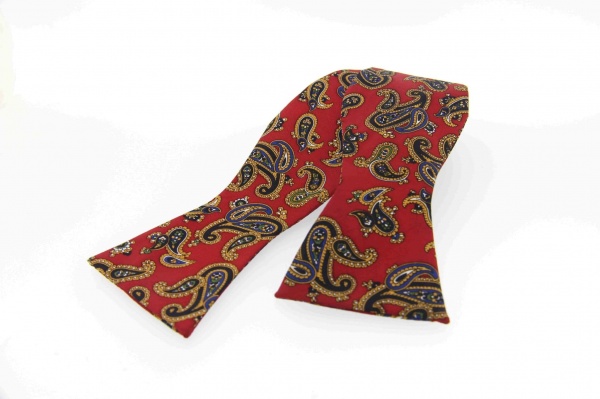 Soprano Woven Self-Tied Large Red Paisley Country Silk Bow Tie