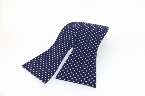 Soprano Woven Self-Tied Navy Spotted Country Silk Bow Tie