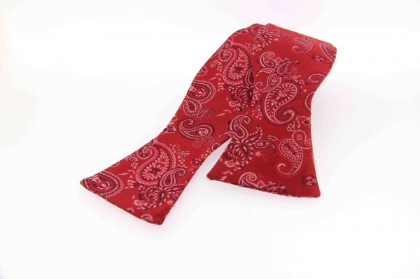 Soprano Woven Self-Tied Red Paisley Country Silk Bow Tie
