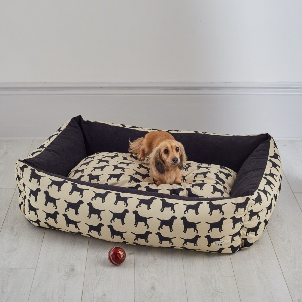The Labrador Company Small Dog Bed - Black Labrador